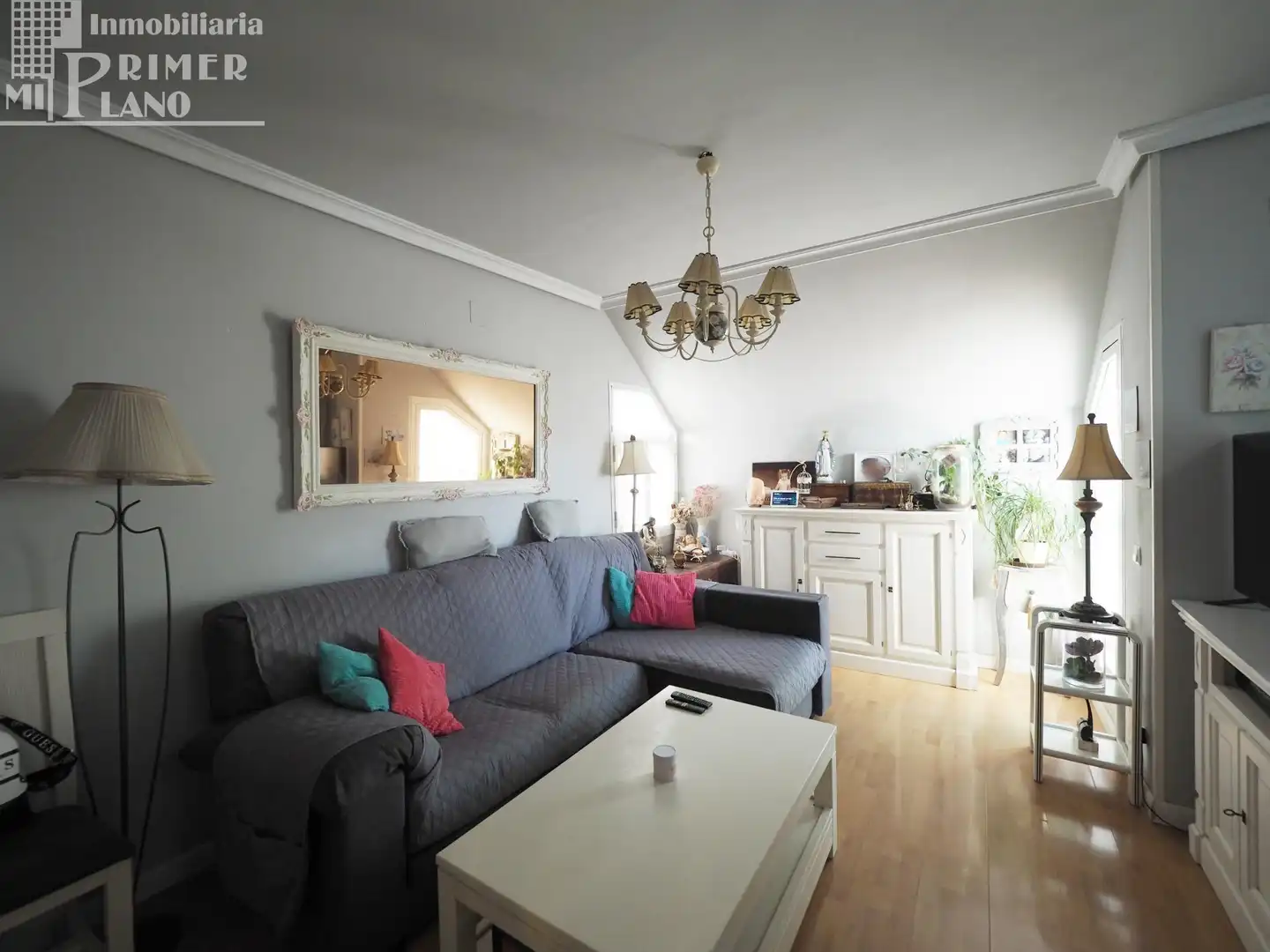 Sala de estar de Ático en venta en Tomelloso con Calefacción, Terraza y Trastero