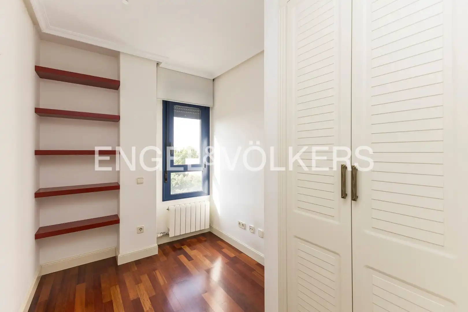 Bedroom of Flat for sale in Madrid  with Air Conditioner, Heating and Swimming Pool