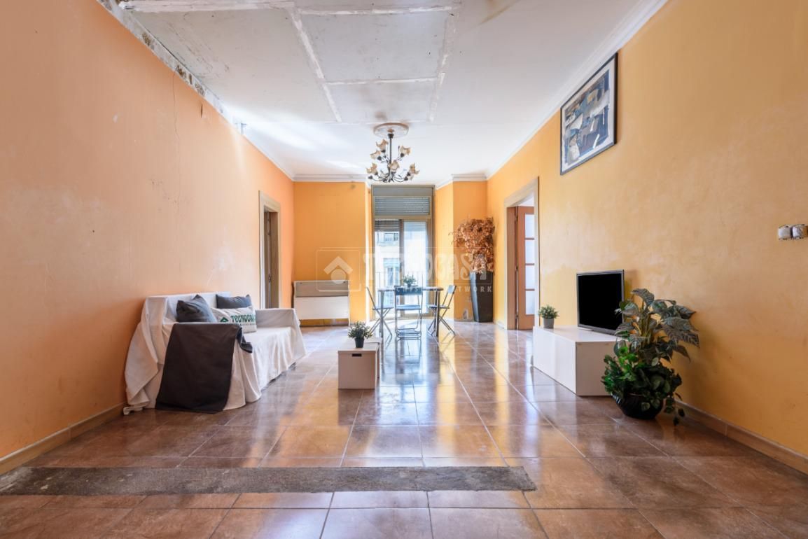 Sala d'estar de Pis en venda en  Tarragona Capital amb Balcó