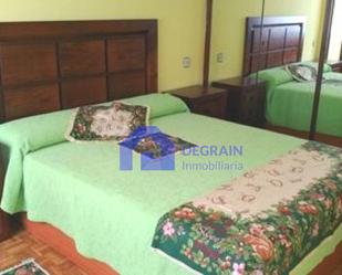 Bedroom of Flat to rent in Oviedo   with Heating