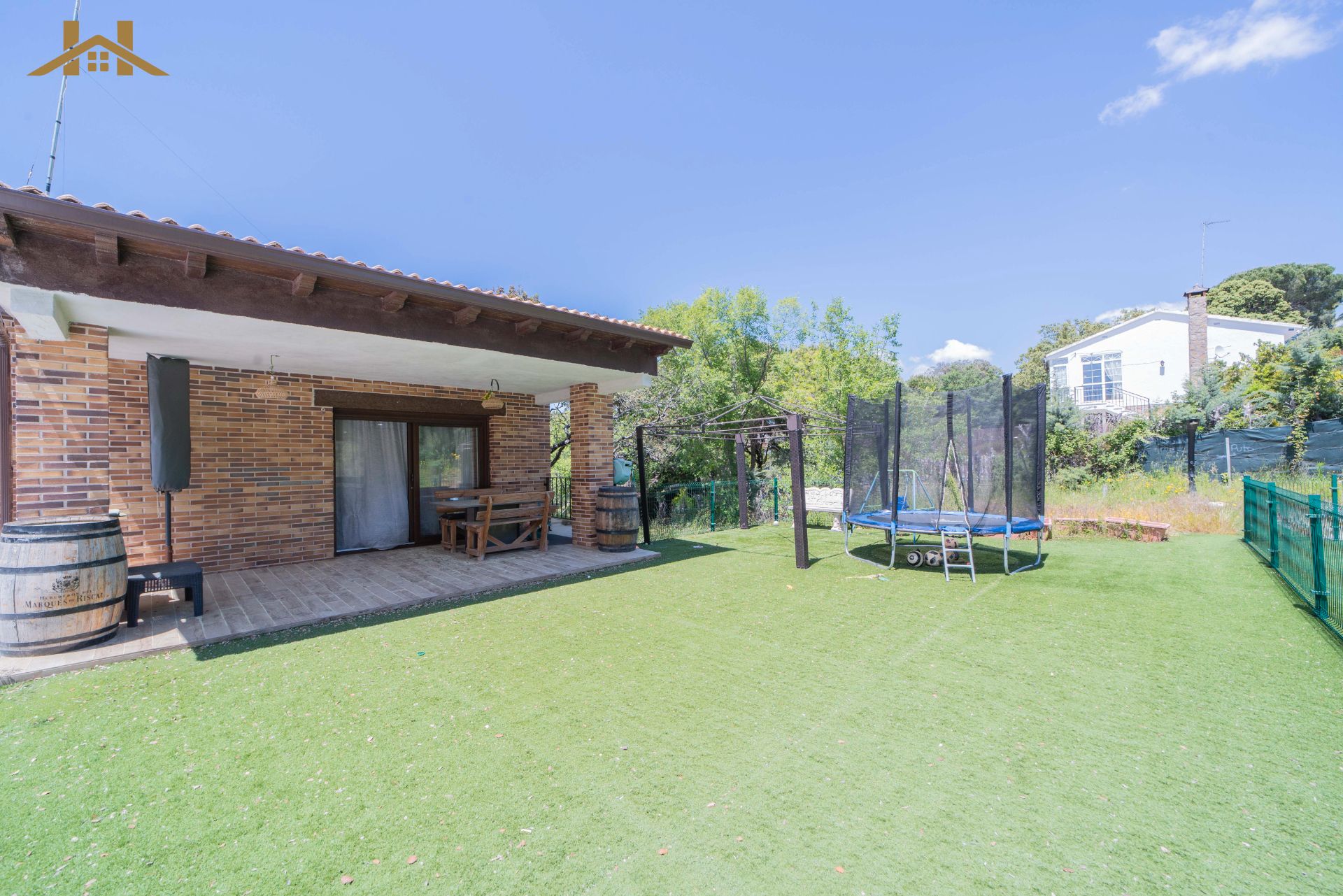 Garden of House or chalet for sale in Villa del Prado  with Air Conditioner, Private garden and Terrace