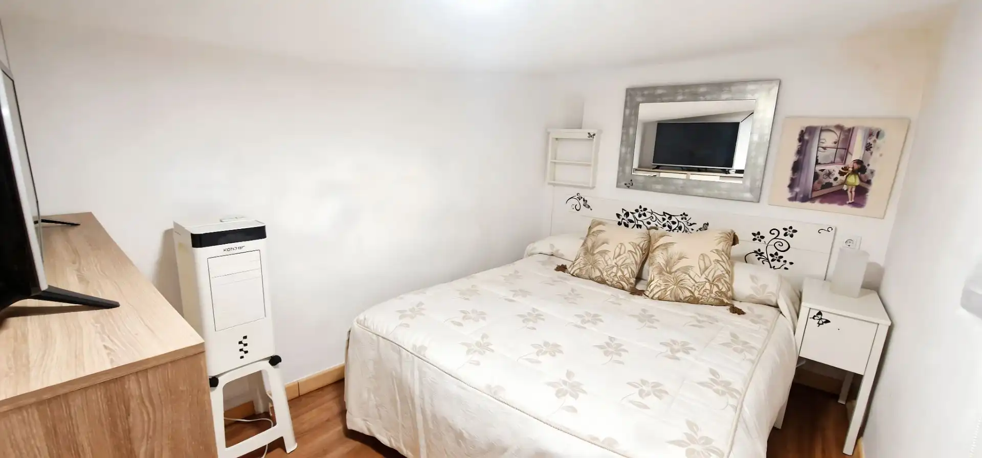 Bedroom of Houses for sale in Madrigal de la Vera  with Furnished