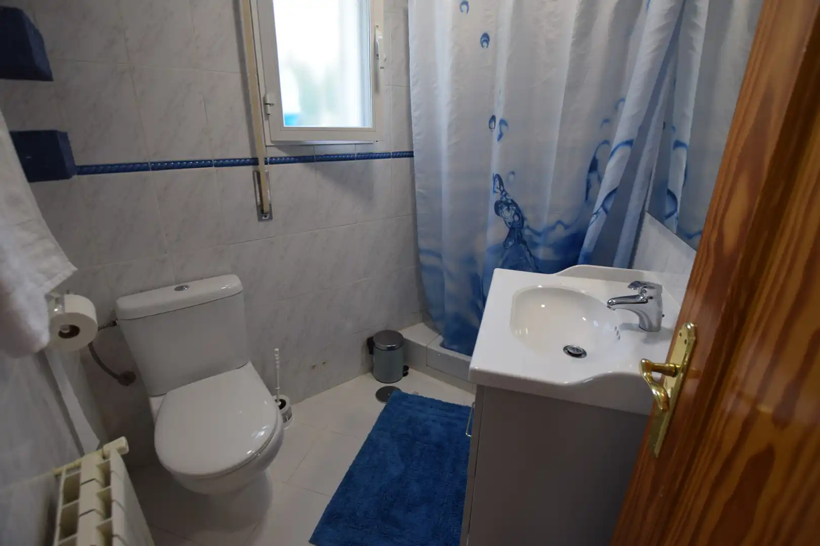 Bathroom of Flat for rent in Pozuelo de Alarcón  with Heating, Furnished and Washing machine