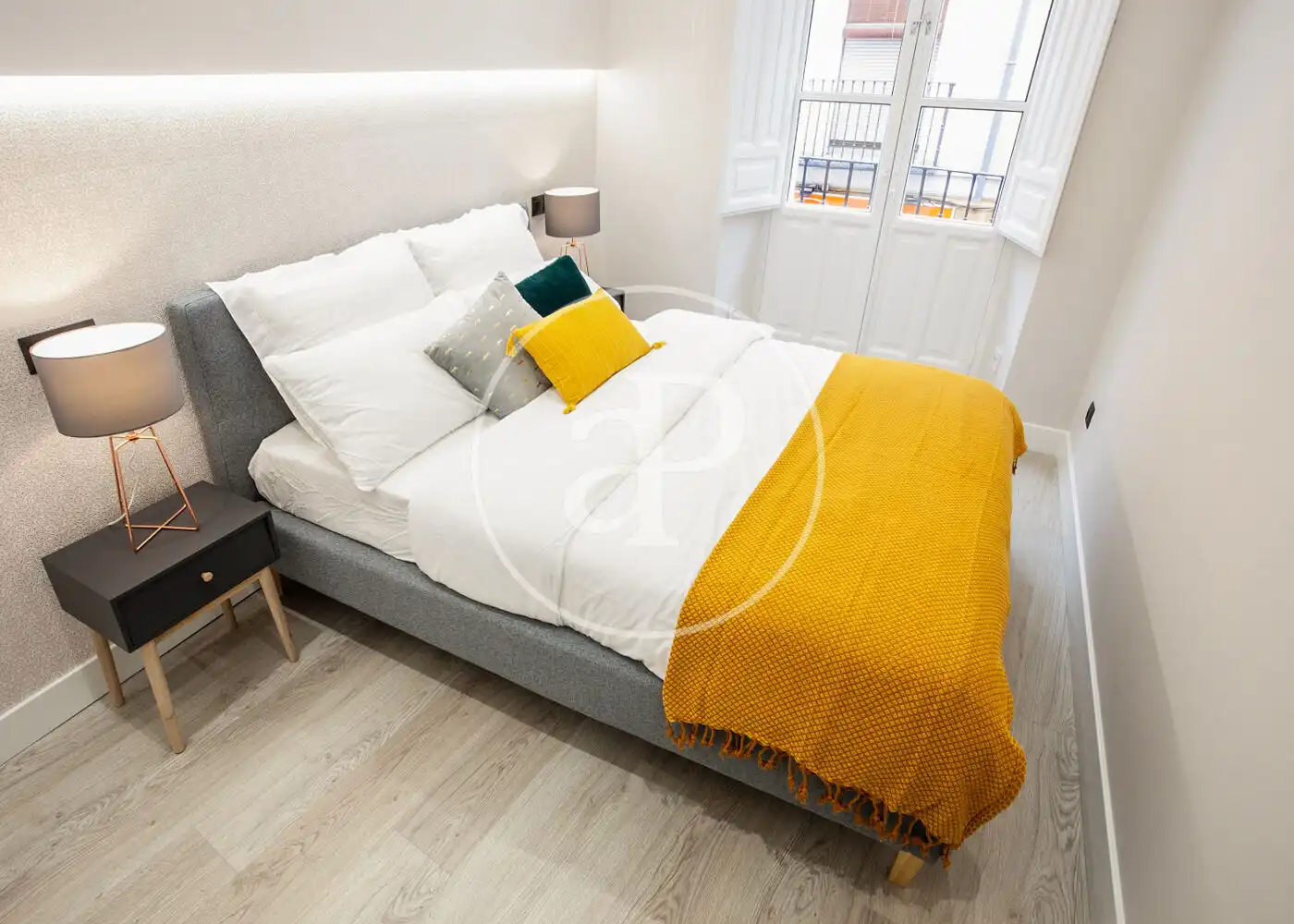 Flat for rent in C. de Fúcar, Cortes - Huertas