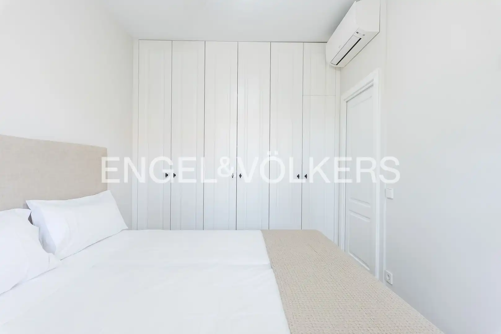 Habitación de Piso de alquiler en Madrid con Aire acondicionado, Calefacción y Amueblado