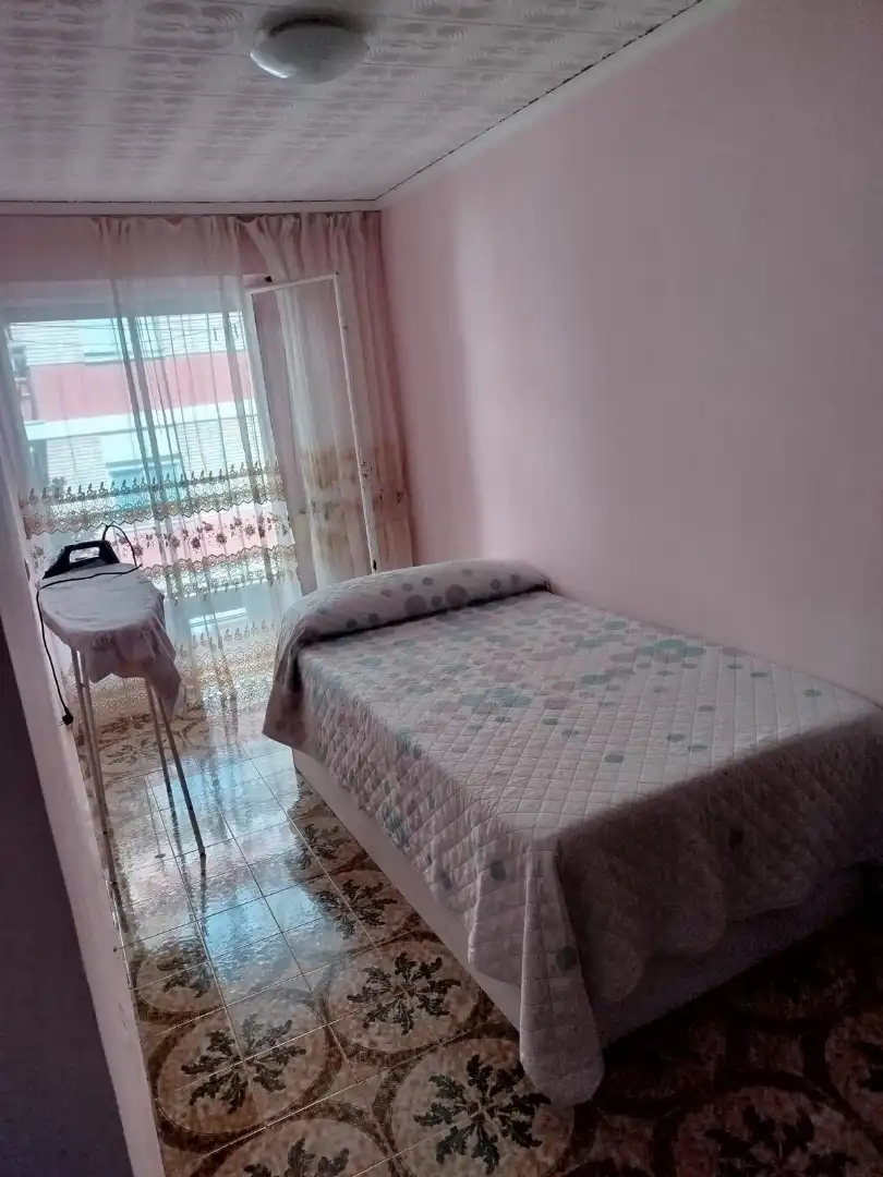 Habitación de Piso de alquiler en Gandia con Calefacción, Amueblado y Balcón