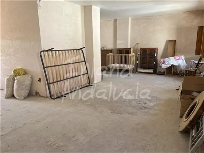 Casa adosada en venta en Frailes con Trastero y Internet
