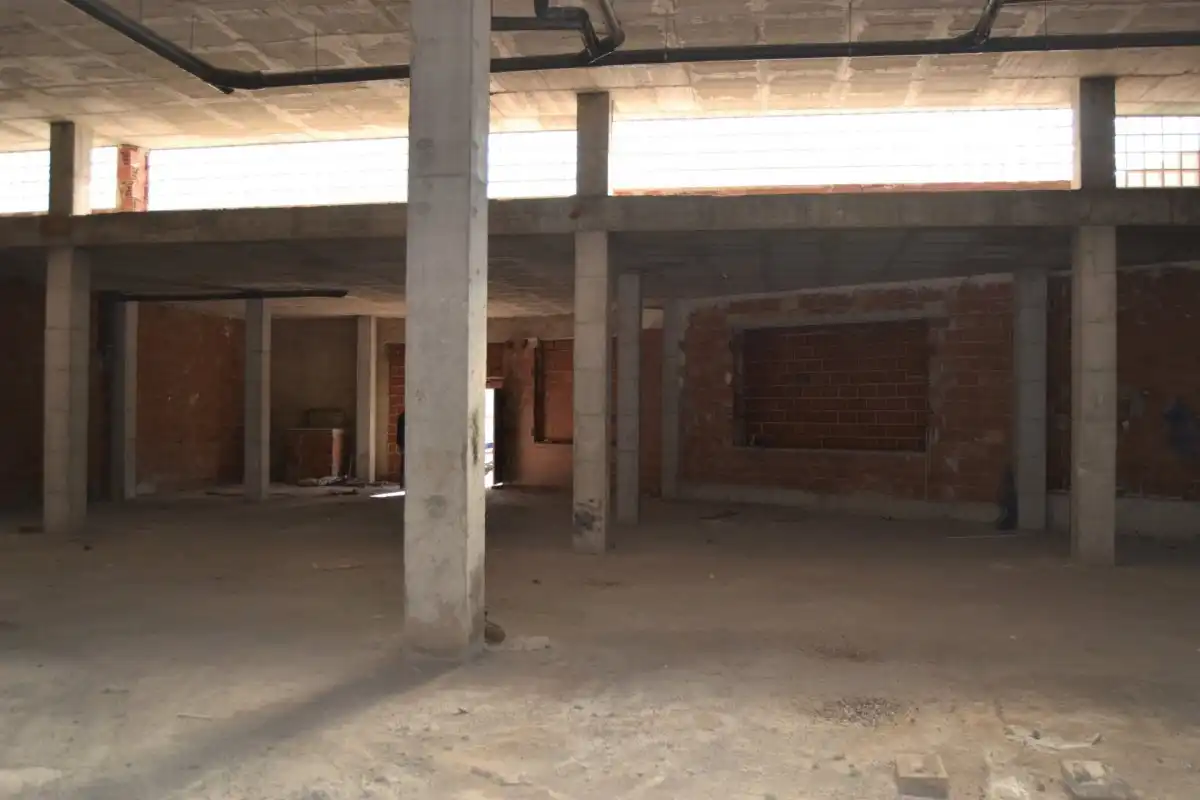 Local comercial en venta en Avenida De La Constitución, imagen 6
