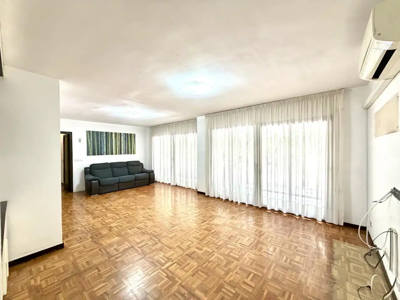 Sala d'estar de Pis en venda en Mataró amb Aire condicionat