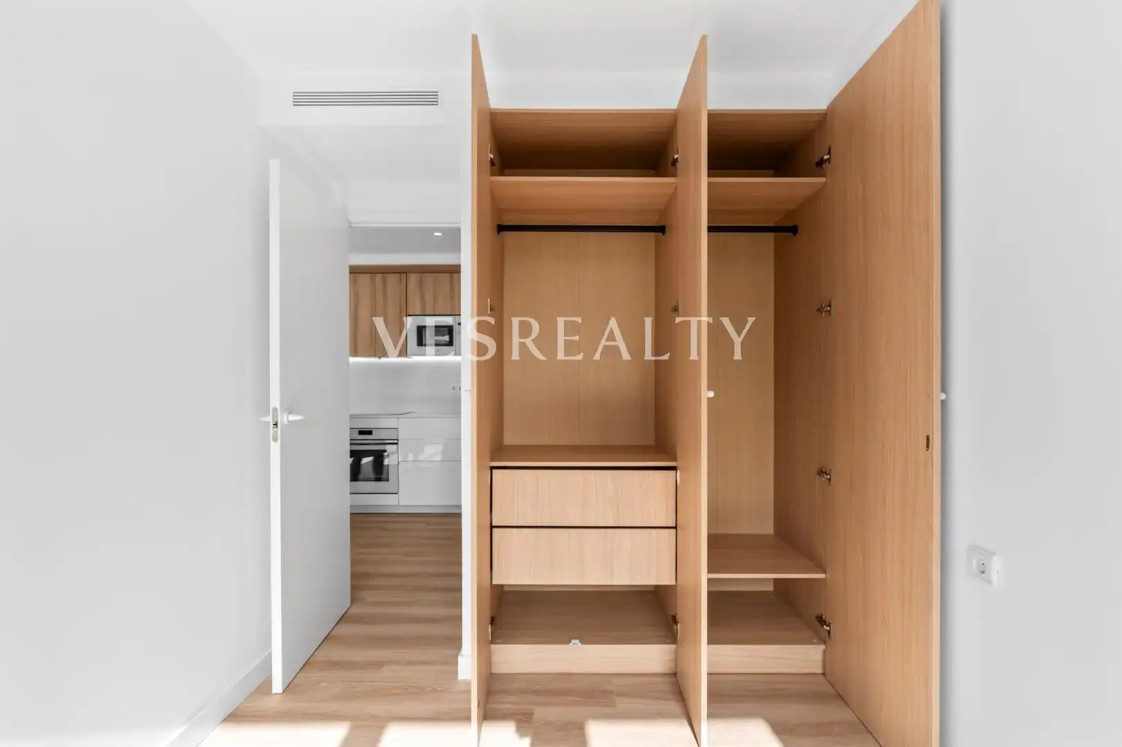 Habitación de Piso en venta en Alicante / Alacant con Aire acondicionado y Piscina comunitaria