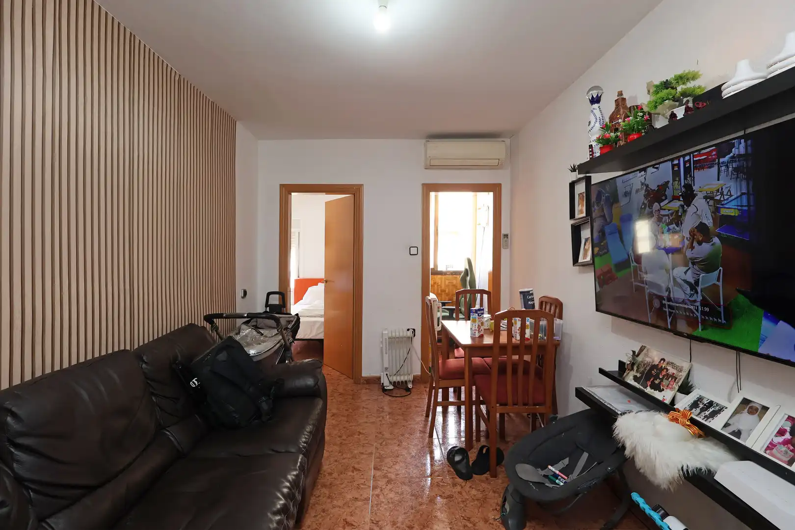 Living room of Flat for sale in L'Hospitalet de Llobregat