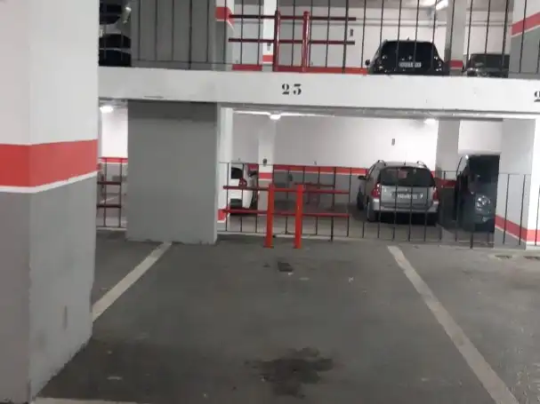 Parcheggio in affitto a Calle Nosquera 17, imagen 4