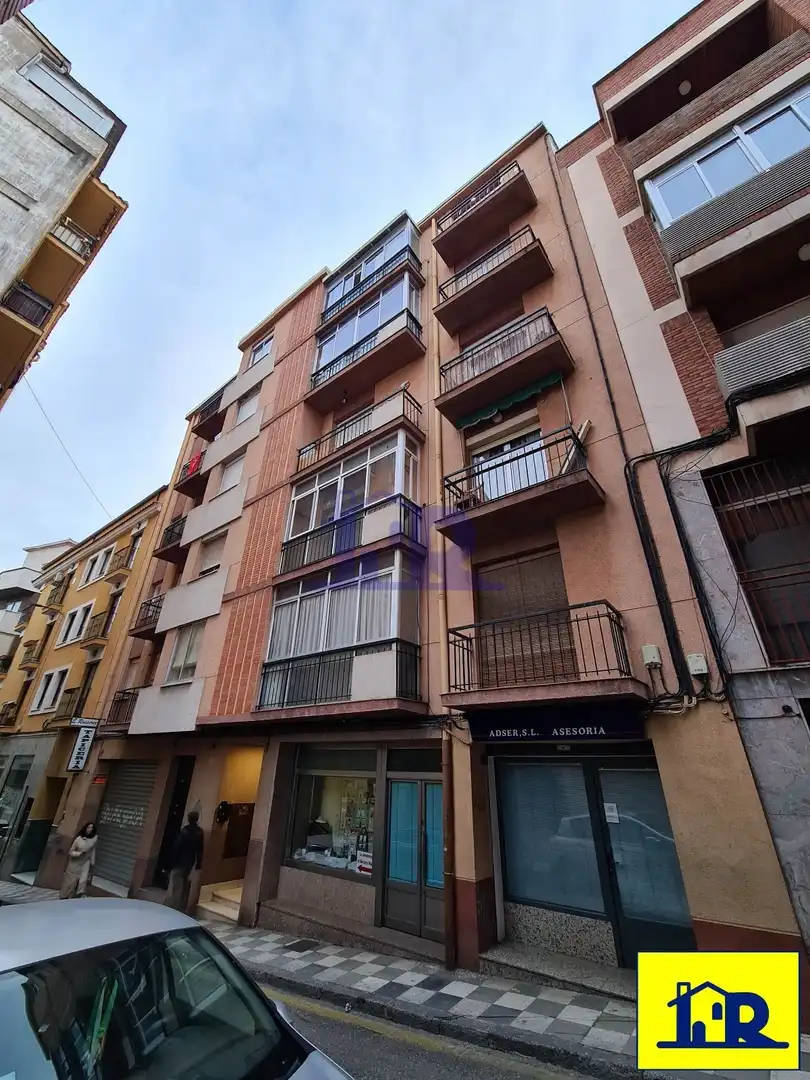 Piso de alquiler en MATEO MIGUEL AYLLON, Centro