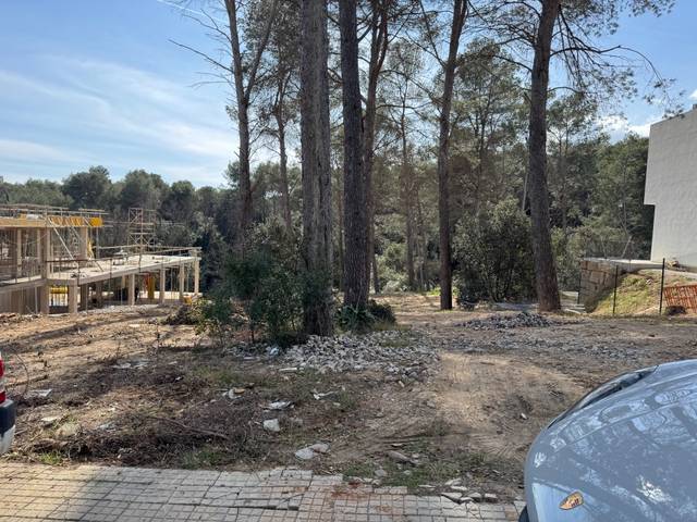 Terreno residencial en Venta en Carrer de Valentí Castanys, 16 en Bellaterra