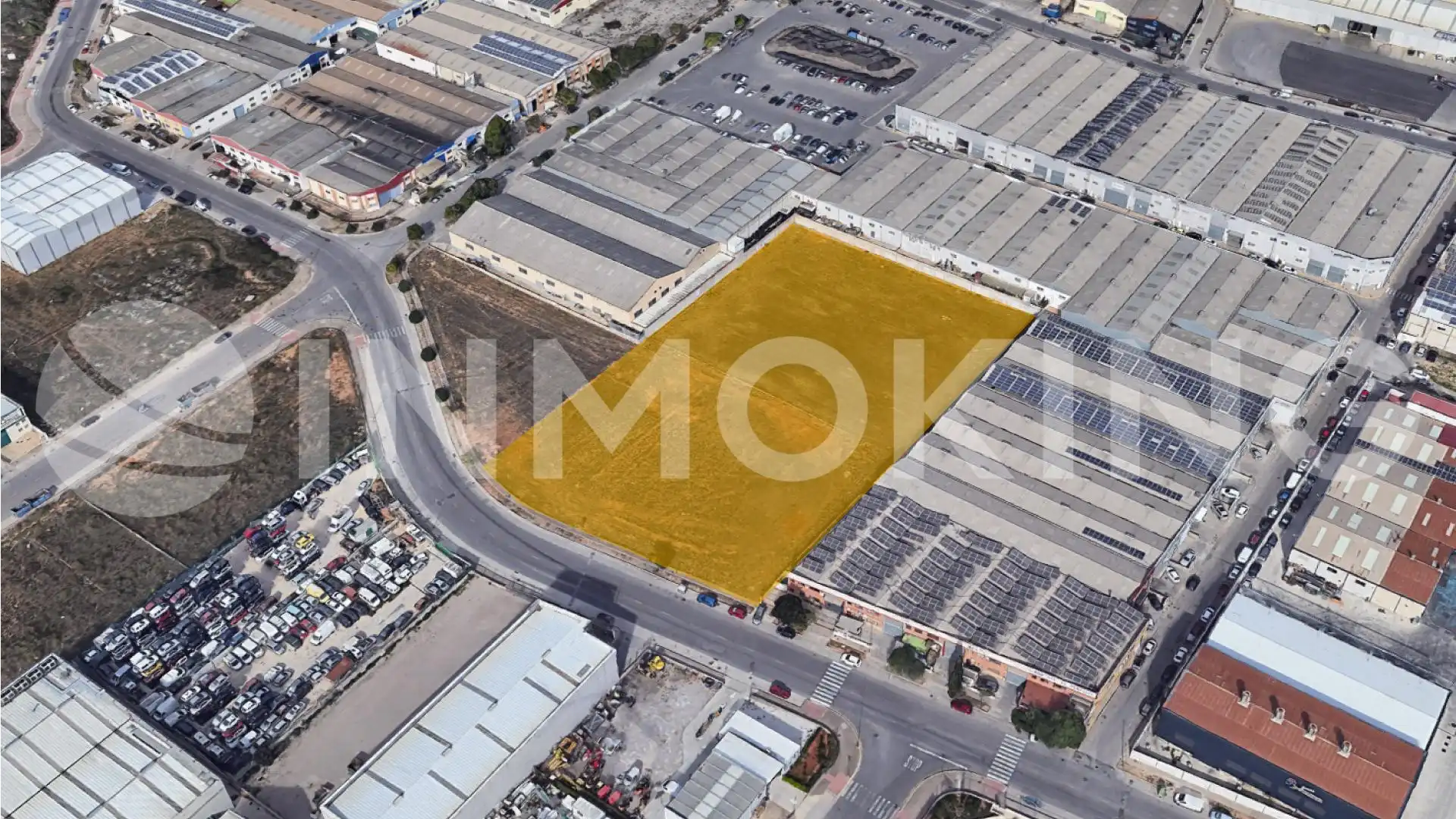 Terreny industrial en venda en Torrent