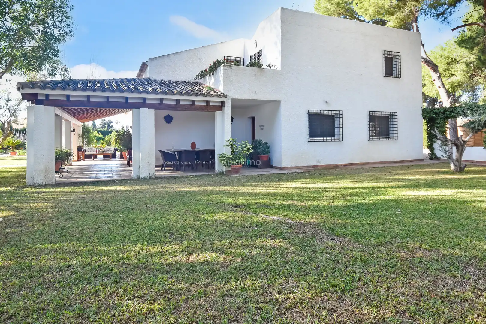 Jardí de Casa o xalet en venda en Alicante / Alacant amb Calefacció, Terrassa i Traster
