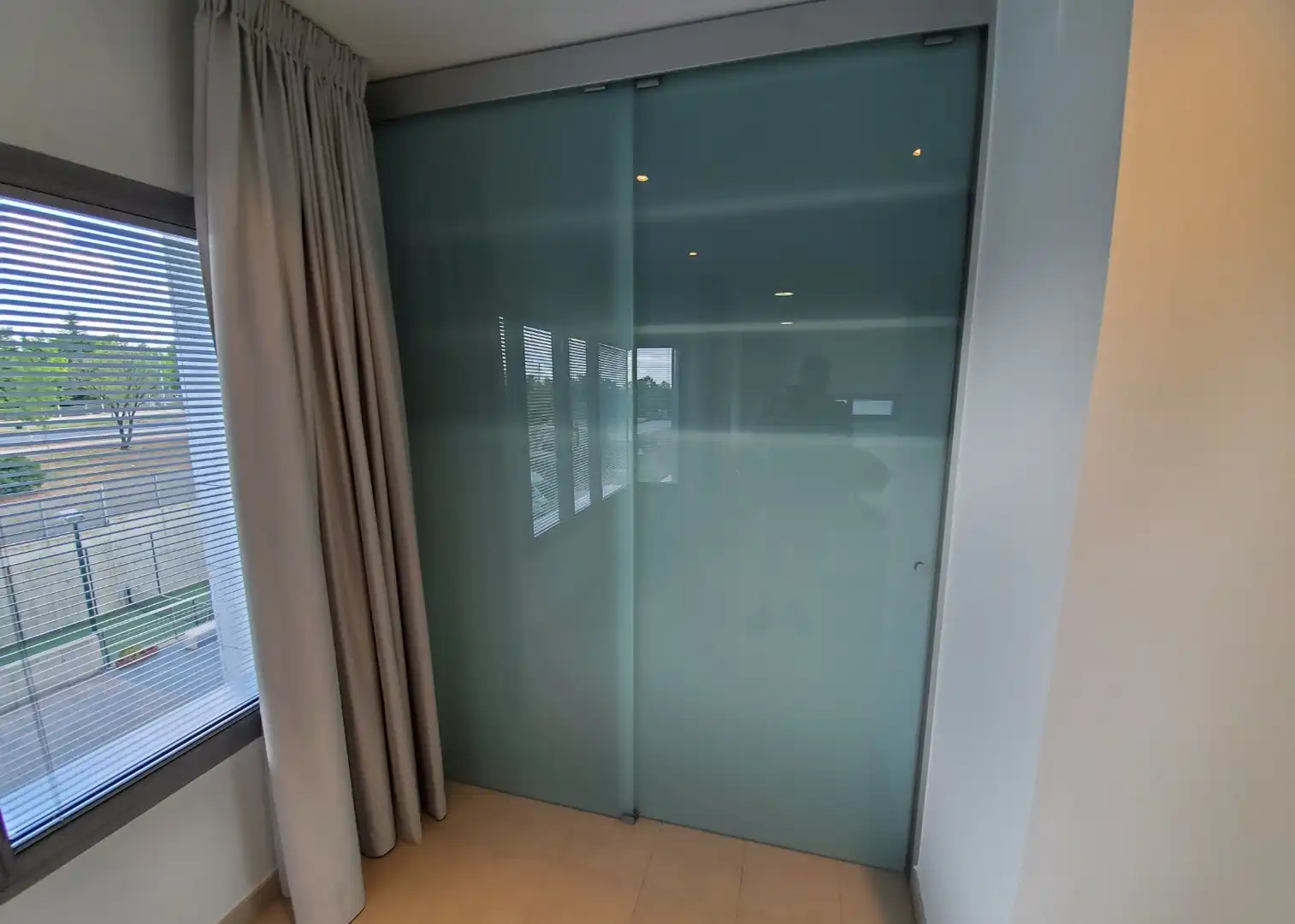 Habitación de Dúplex en venta en San Sebastián de los Reyes con Aire acondicionado, Calefacción y Terraza