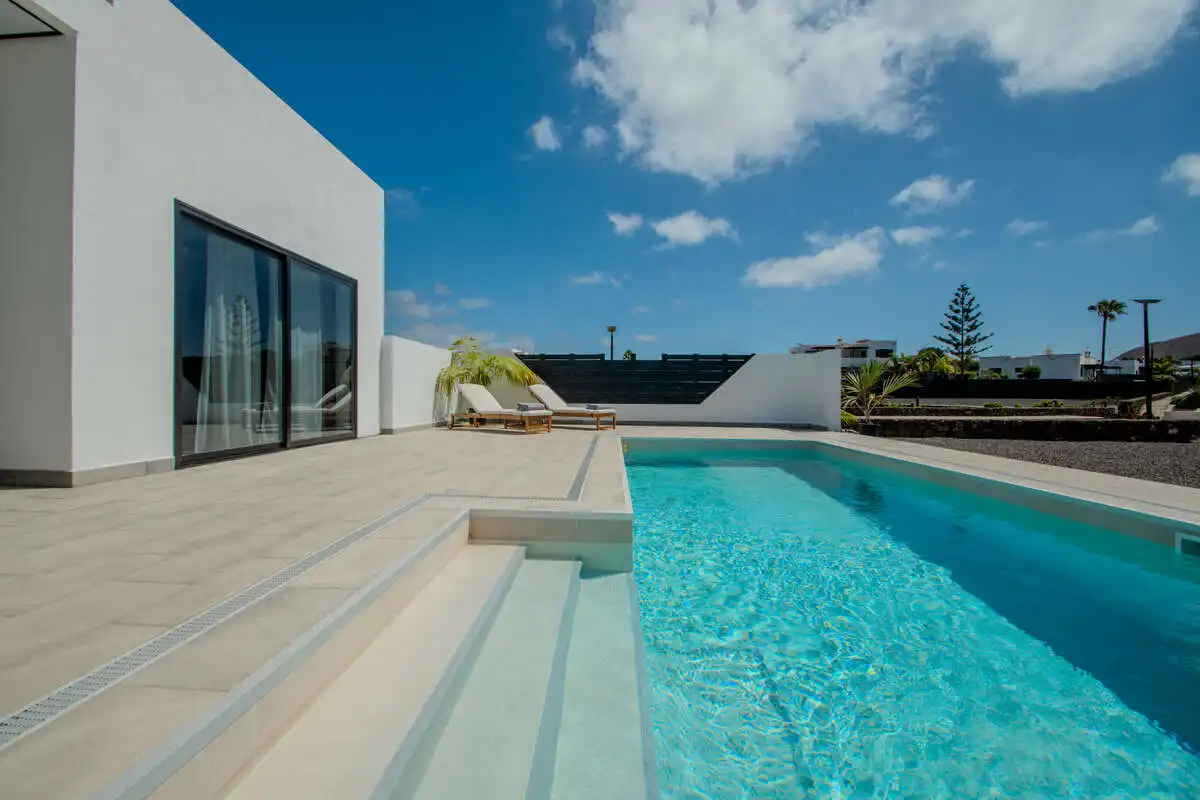 Piscina de Casa o xalet en venda en Yaiza