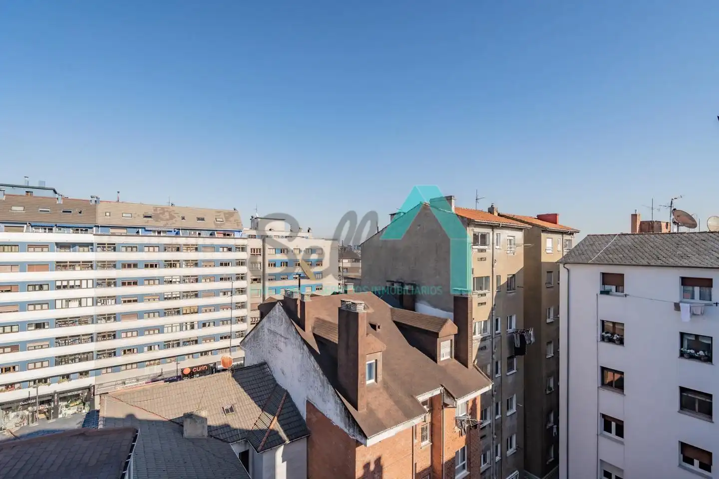 Dúplex de alquiler en Calle la Lila, Salesas - Foncalada - Campoamor
