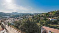 Vista exterior de Casa o xalet en venda en Arenys de Munt amb Terrassa i Balcó