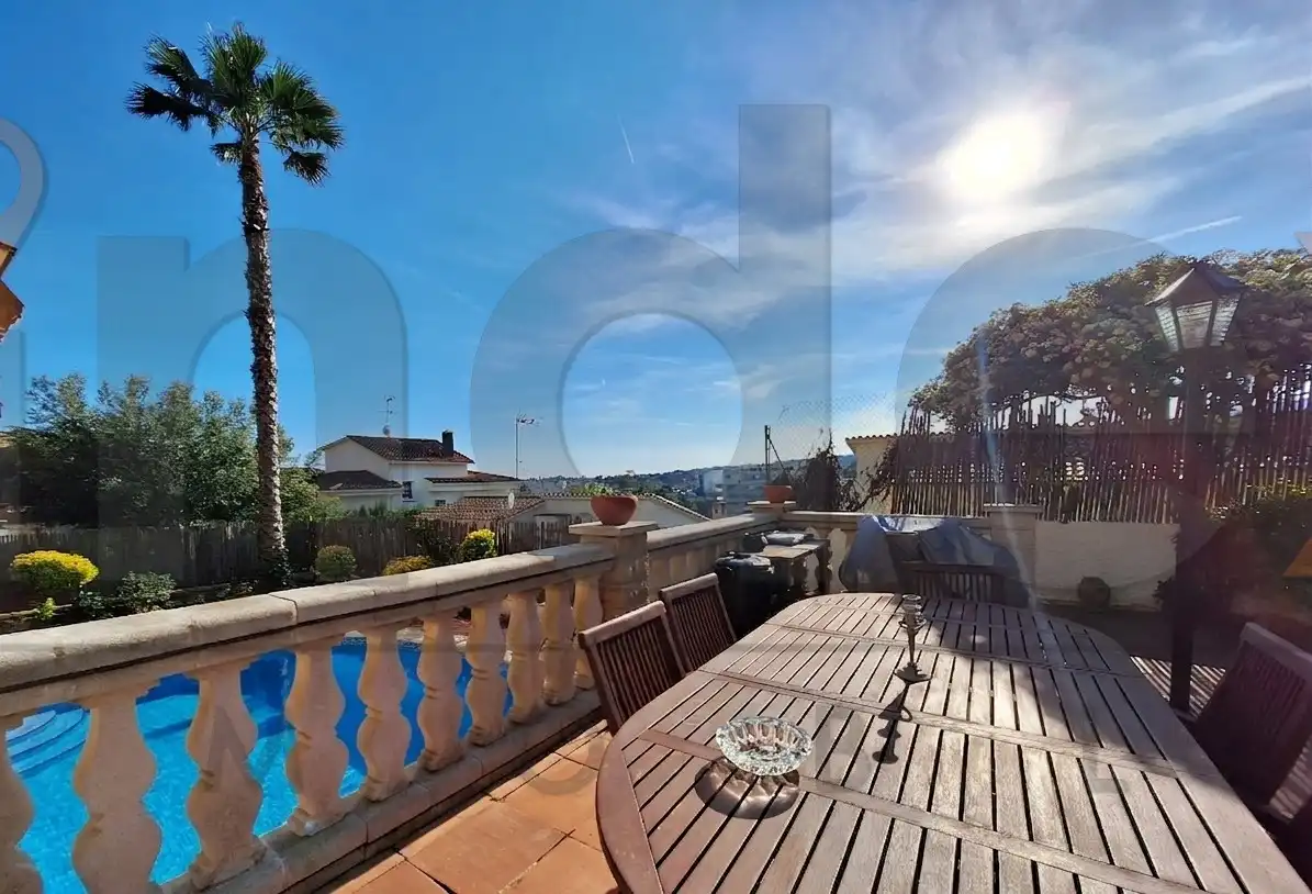 Terraza de Casa o chalet en venta en Arenys de Mar con Calefacción, Jardín privado y Parquet