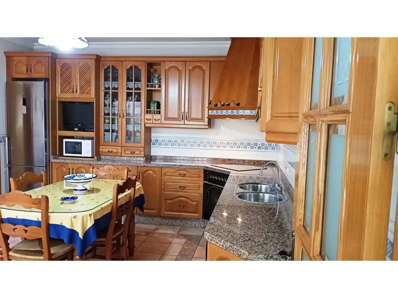 Kitchen of Houses for sale in Roquetas de Mar  with Air Conditioner, Heating and Private garden