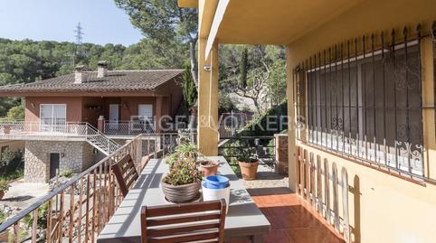 Foto 2 de Casa o xalet en venda a Carrer Puig de Les Forques, Canyelles, Barcelona