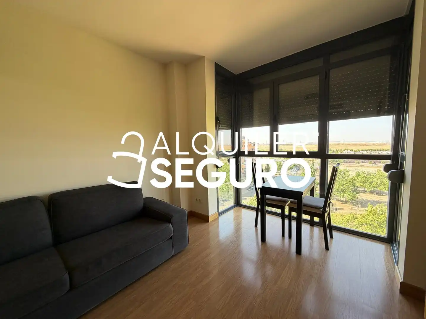 Habitación de Loft de alquiler en Madrid con Aire acondicionado, Calefacción y Trastero