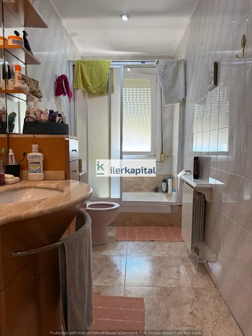 Baño de Piso en venta en Mollerussa con Aire acondicionado, Calefacción y Trastero