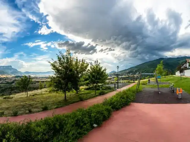 Vista exterior de Piso en venta en Jaca con Aire acondicionado y Piscina