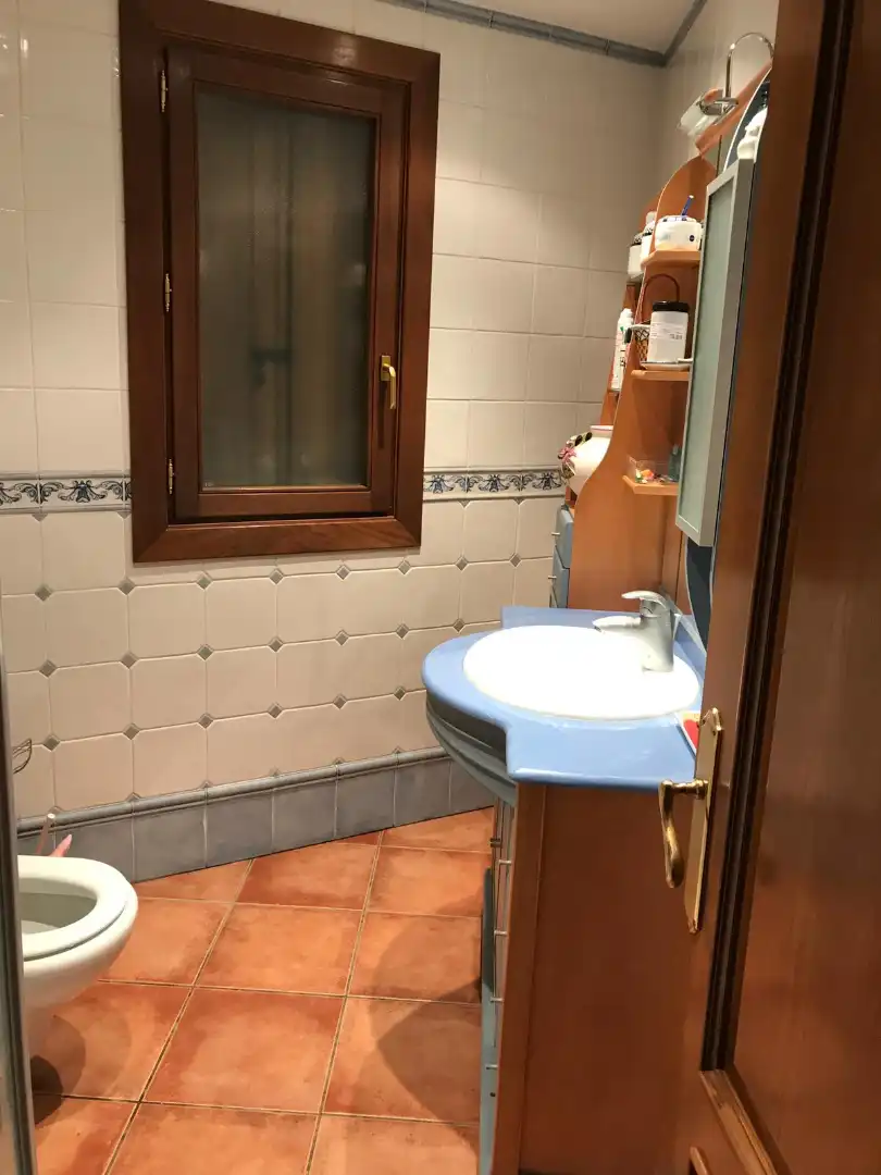 Bany de Casa adosada en venda en Ezcaray amb Calefacció, Terrassa i Traster