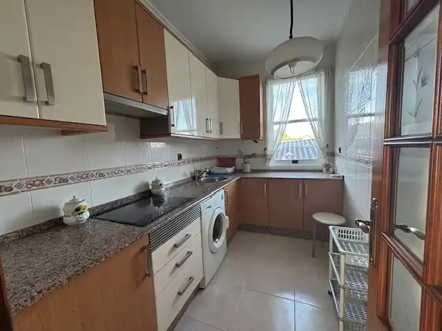 Kitchen of Flat for rent in Ferrol  with Parquet flooring, Furnished and Oven