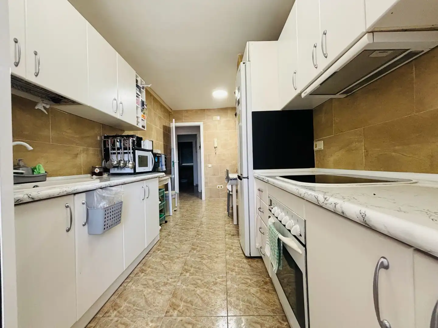 Cuina de Pis en venda en Tarragona amb Aire condicionat, Calefacció i Moblat