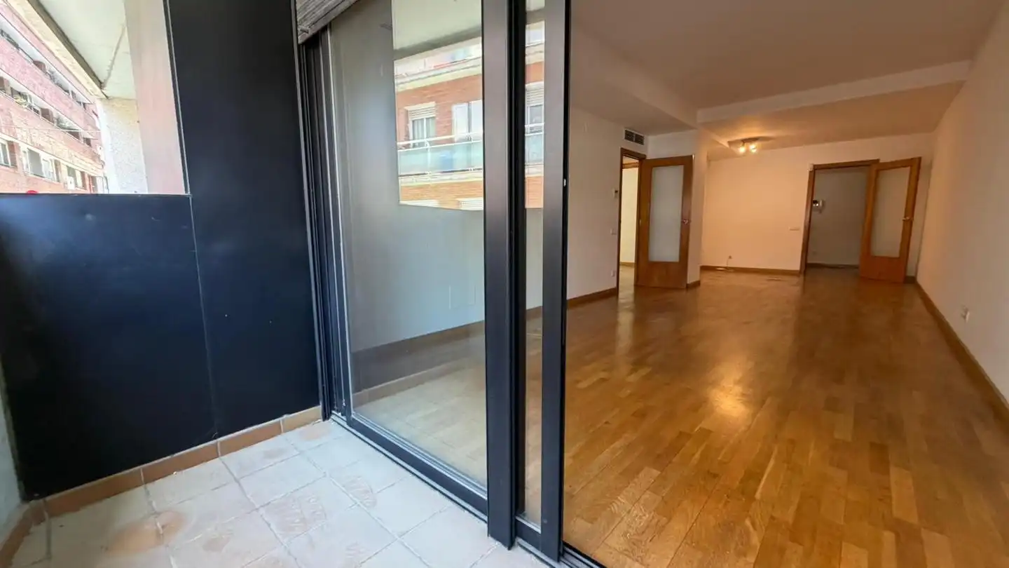 Flat with lift for sale in calle de Móra d'Ebre