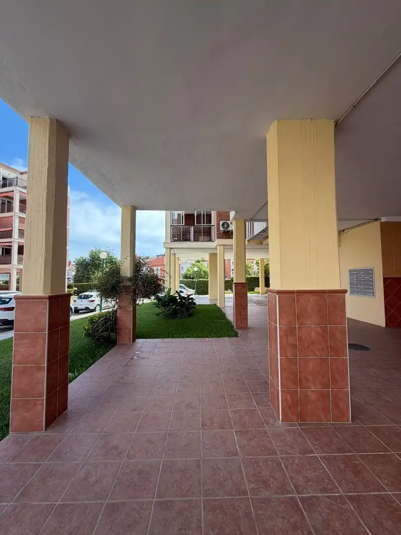 Vista exterior de Piso en venta en Teatinos - Universidad