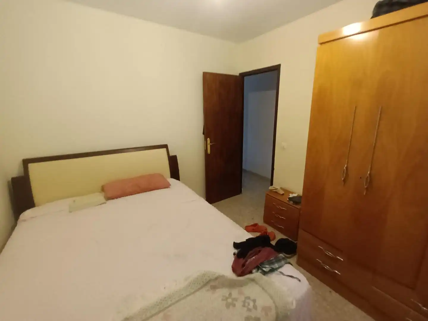 Dormitori de Casa o xalet en venda en Hontoba amb Calefacció, Jardí privat i Terrassa