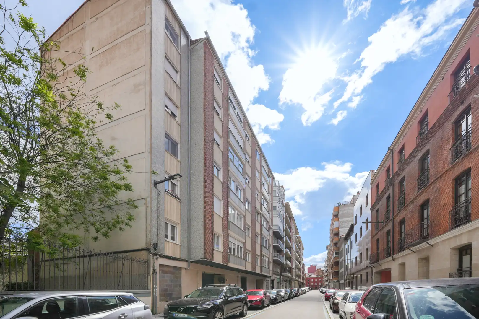 Vista exterior de Pis en venda en Valladolid amb Calefacció, Parquet i Forn