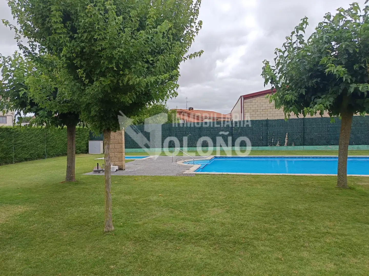Piscina de Apartament en venda en Castañares de Rioja amb Calefacció, Moblat i Forn