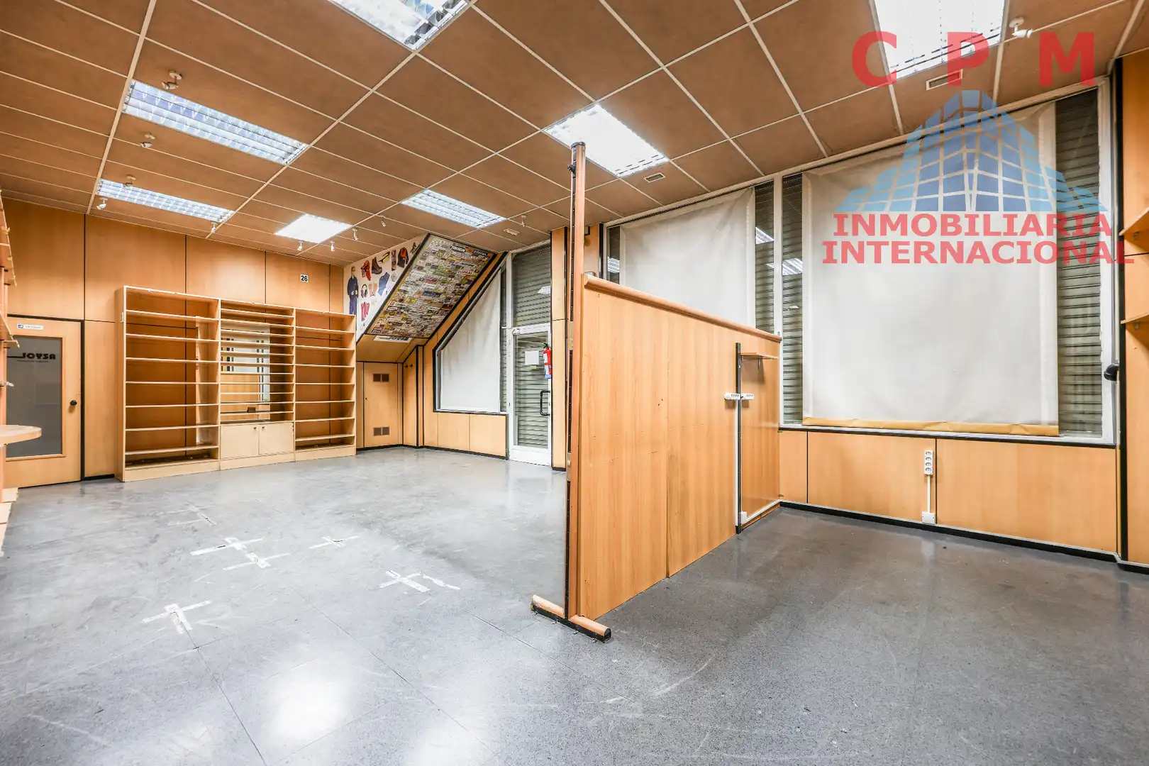 Fabrikhallen zur Miete in Coslada mit Heizung und Alarm