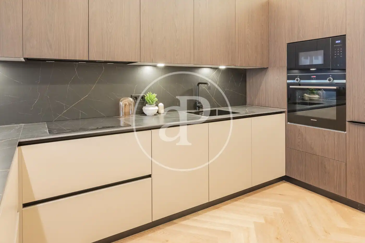 Appartamento con terrazza in vendita a Calle de Viriato, imagen 15