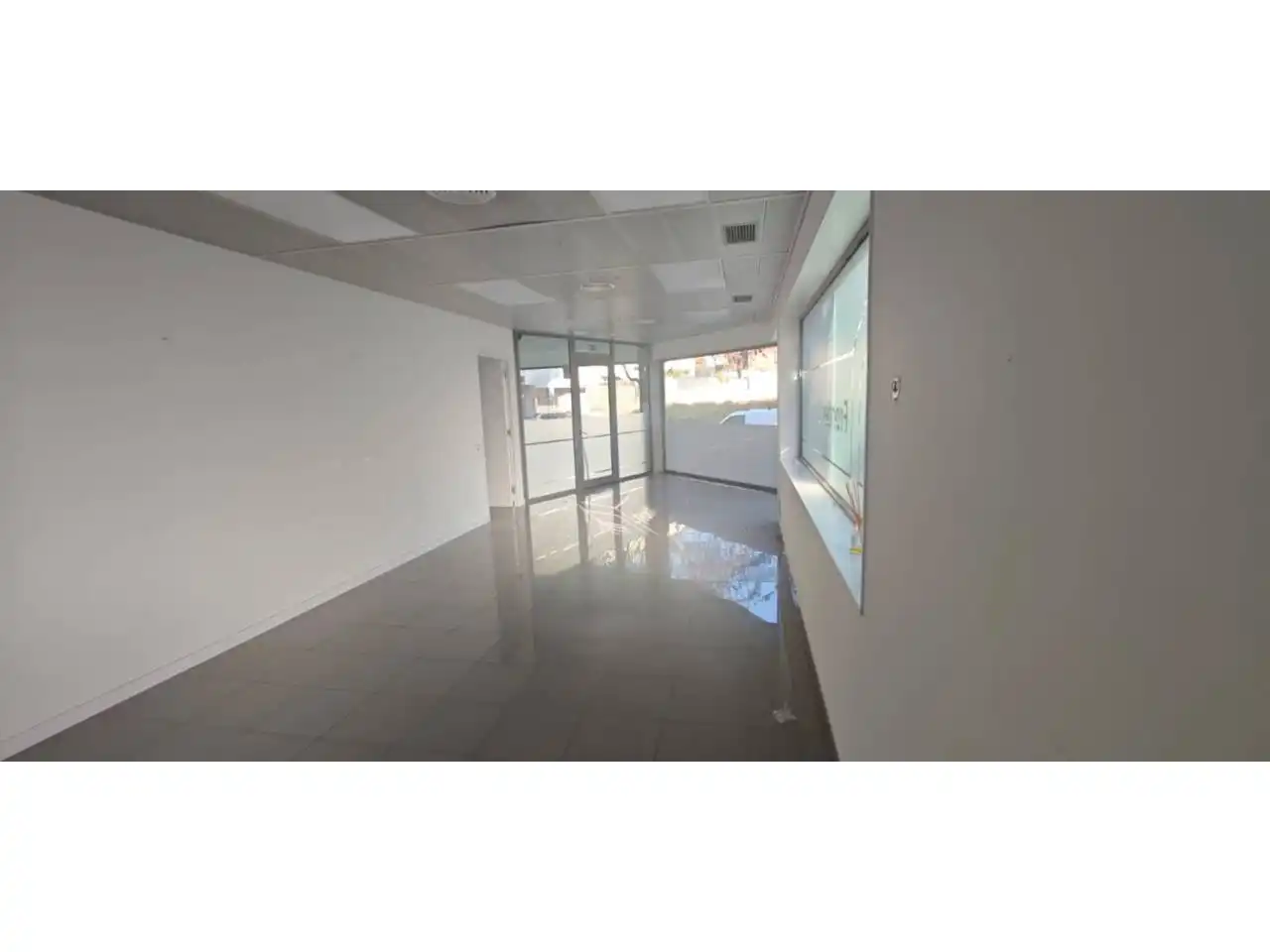 Business premises for sale in Avenida Pau, imagen 20