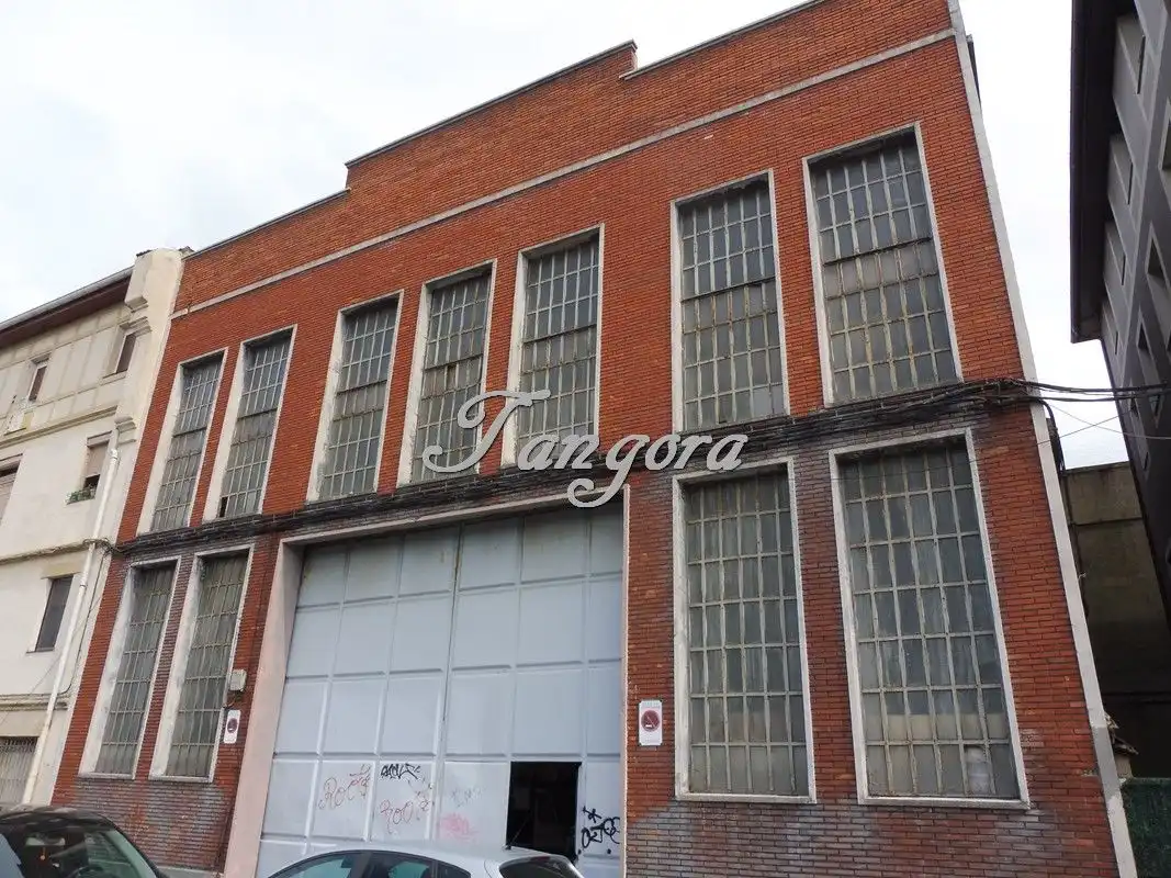 Vista exterior de Nave industrial en venta en Leioa