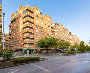 Vista exterior de Pis en venda en  Granada Capital amb Aire condicionat, Calefacció i Balcó