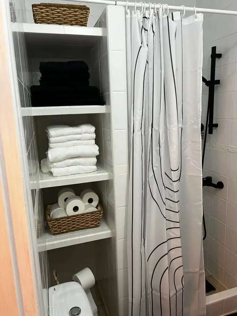 Bathroom of Flat for sale in Orihuela  with Air Conditioner, Heating and Terrace