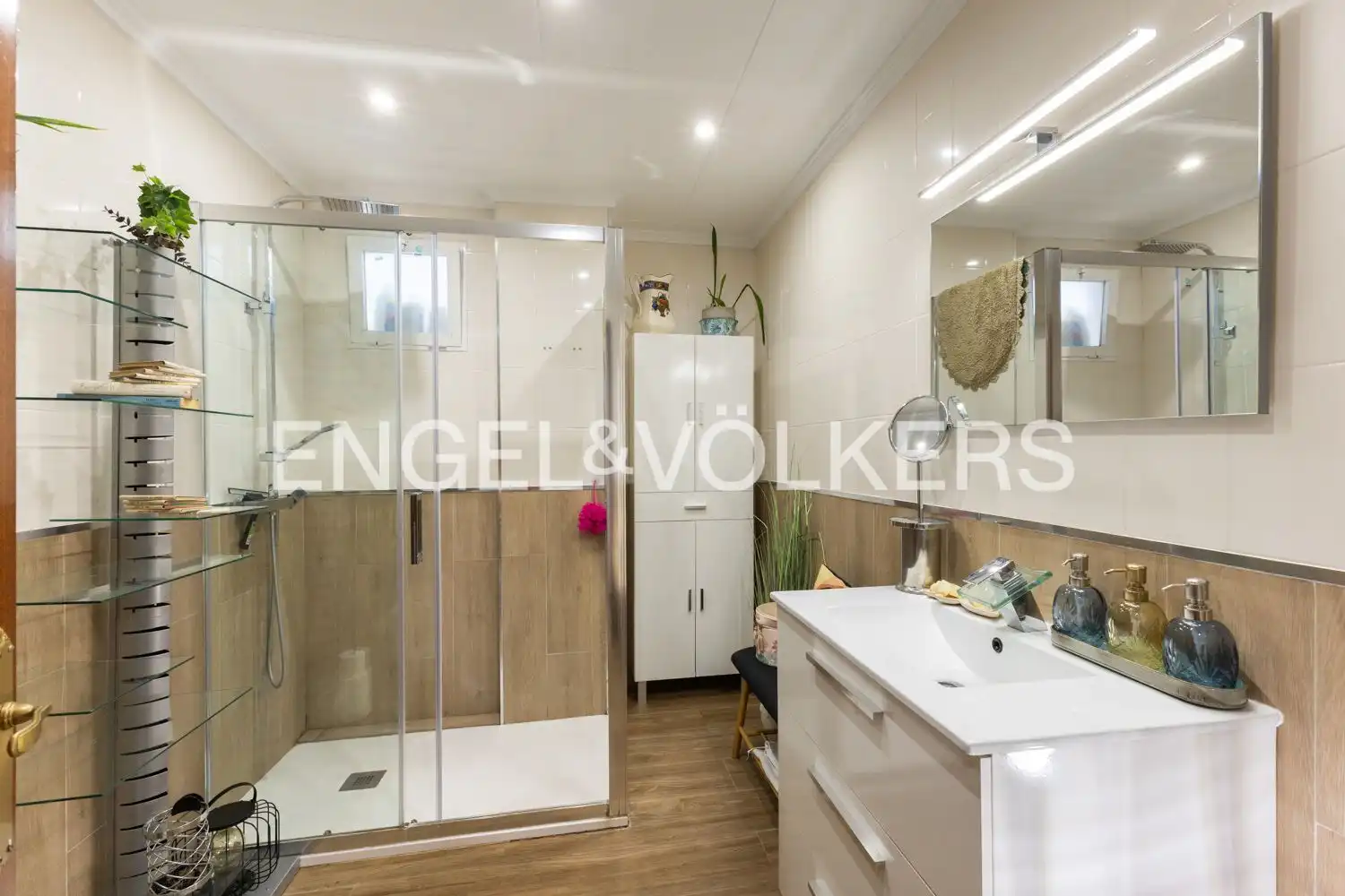 Baño de Piso en venta en Benicarló con Calefacción, Trastero y Balcón