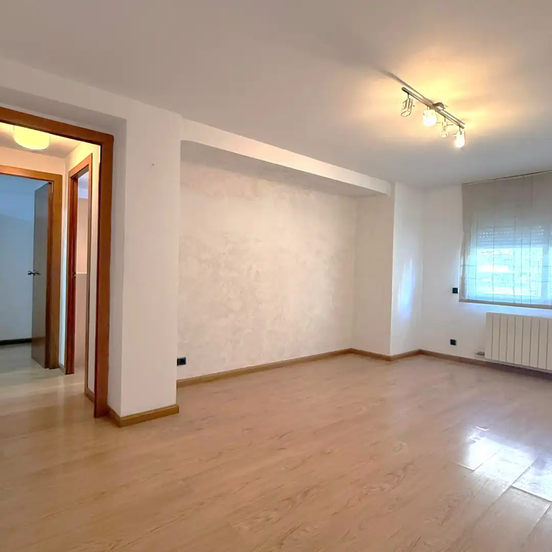 Sala de estar de Piso en venta en Barcelona con Aire acondicionado, Calefacción y Parquet