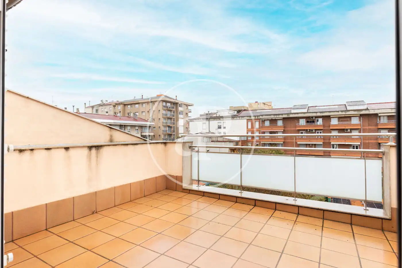 Terrasse von Einfamilien-Reihenhaus zum Verkauf in Sabadell mit Klimaanlage, Heizung und Terrasse