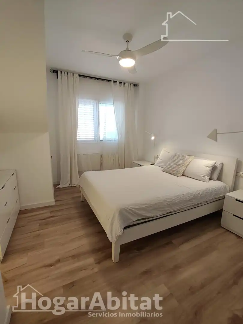 Habitación de Casa o chalet en venta en Torrent con Aire acondicionado, Calefacción y Jardín privado