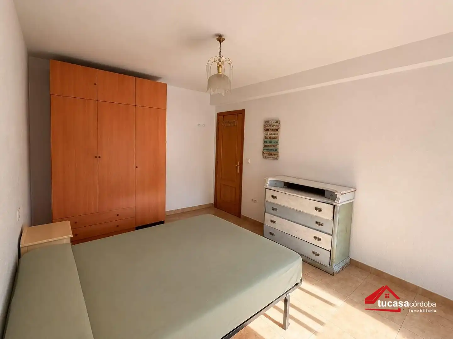 Dormitori de Pis en venda en Córdoba amb Aire condicionat i Moblat