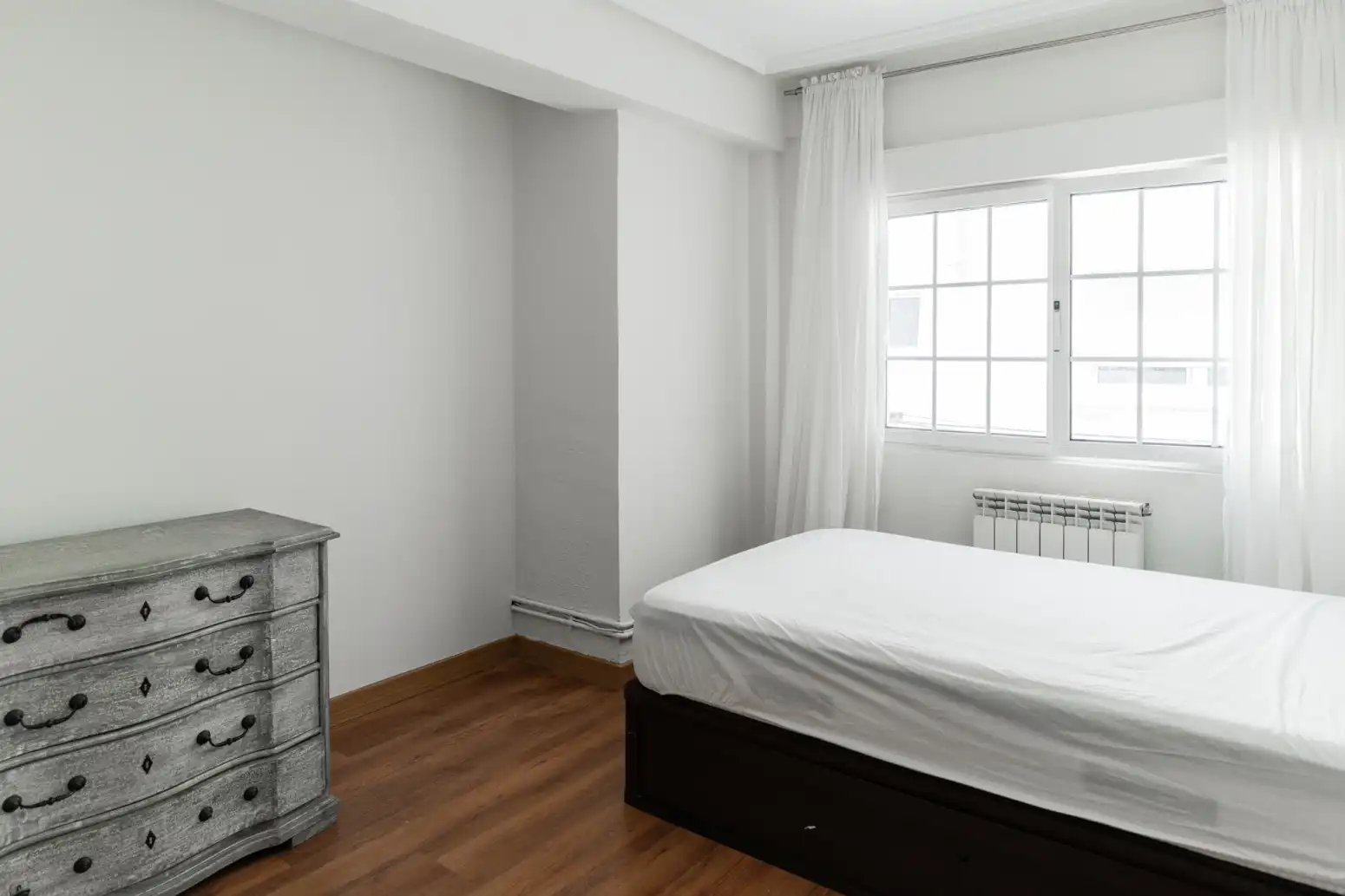 Habitación de Piso en venta en Avilés con Calefacción